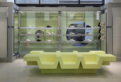 On Selfridges - © Avoir